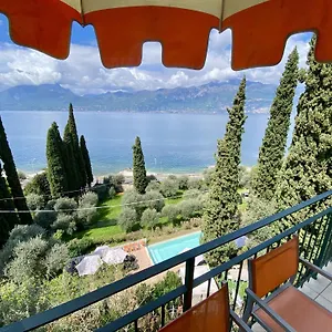 Apartment Wonderful View With Pool With Breakfast Gardasee, Torri Del Benaco